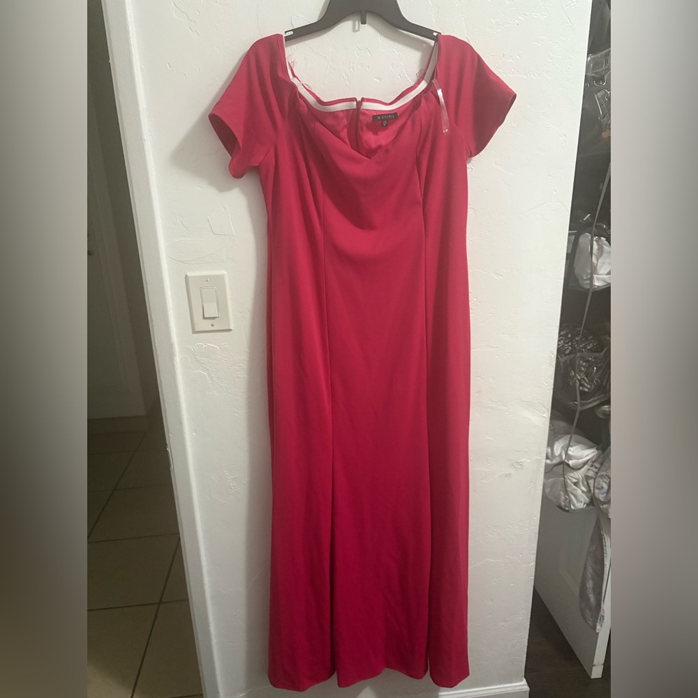 Marina Vibrant pink Gown